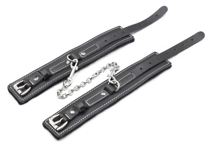 2439ddb4c62bb1f32cc5b2b8f2fb33b3