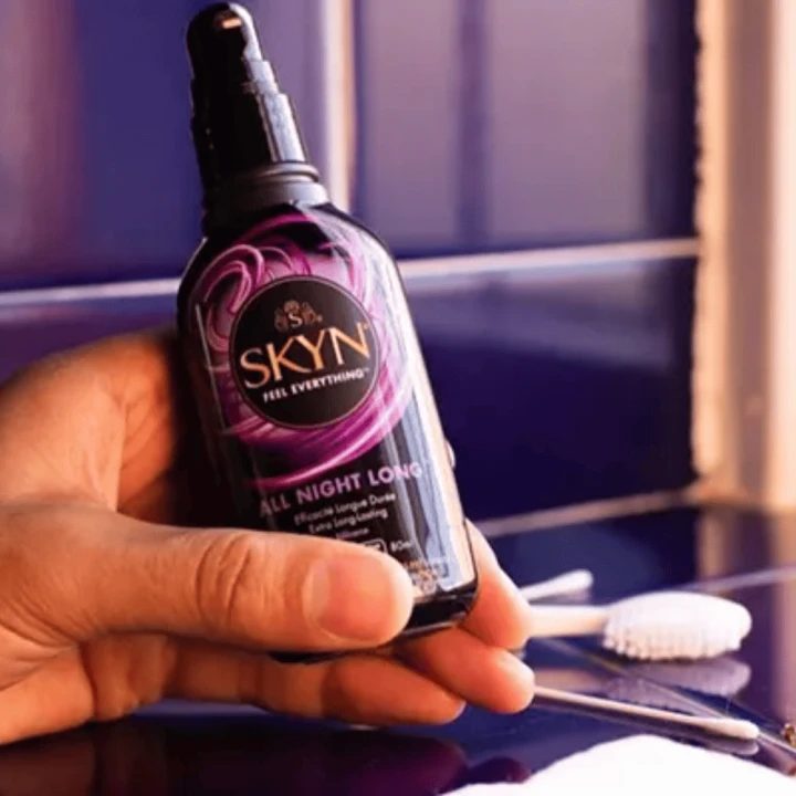 Skyn All Night Long - nawilżający żel intymny na bazie silikonu 80 ml